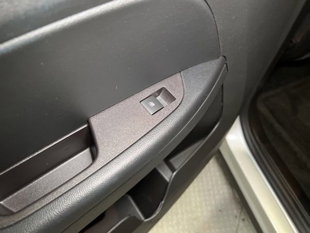 Used 2017 Chevrolet Equinox Premier w/ Enhanced Convenience Package image 58