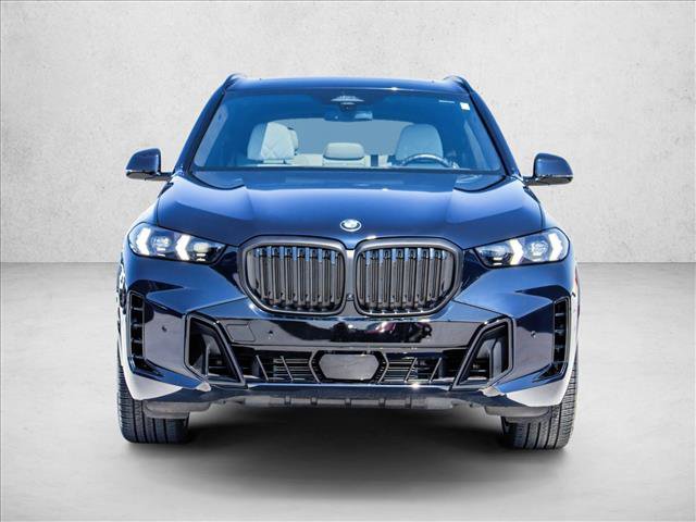 Used 2025 BMW X5 xDrive40i w/ Executive Package image 2