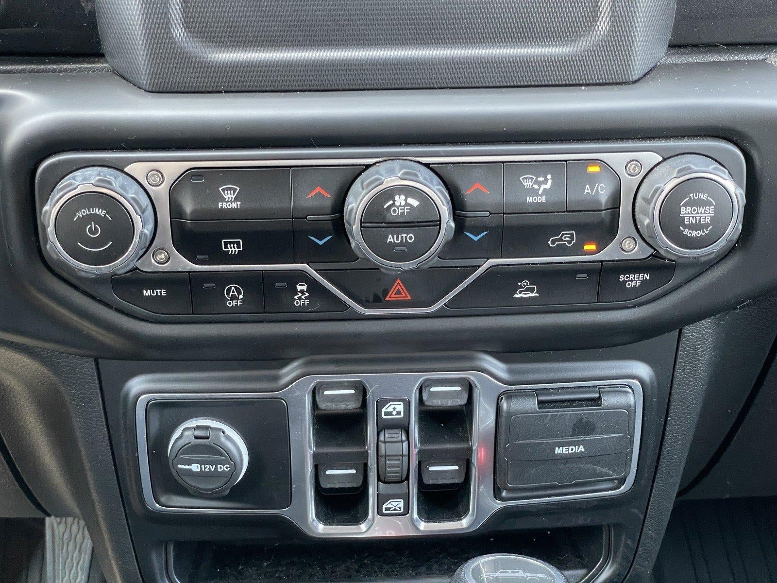 Used 2020 Jeep Gladiator Sport AWD/4WD image 25