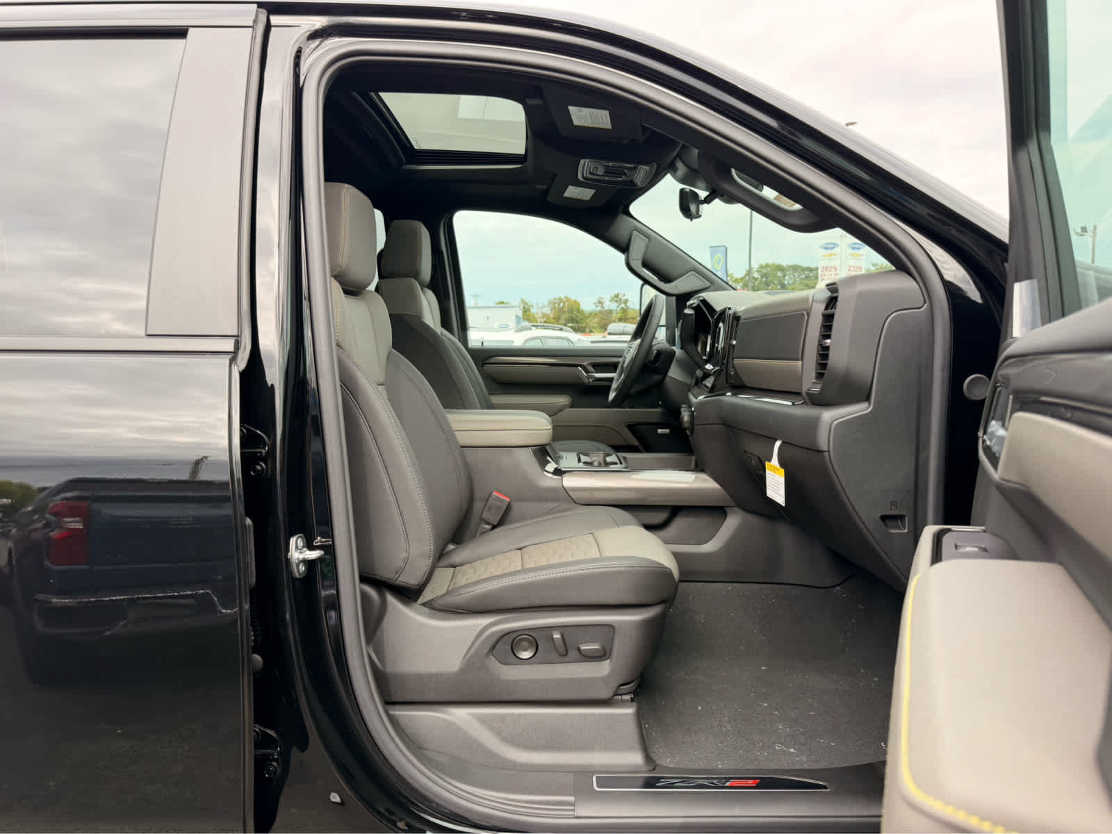 New 2026 Chevrolet Silverado 2500 LTZ w/ Z71 Chrome Sport Edition AWD/4WD image 16