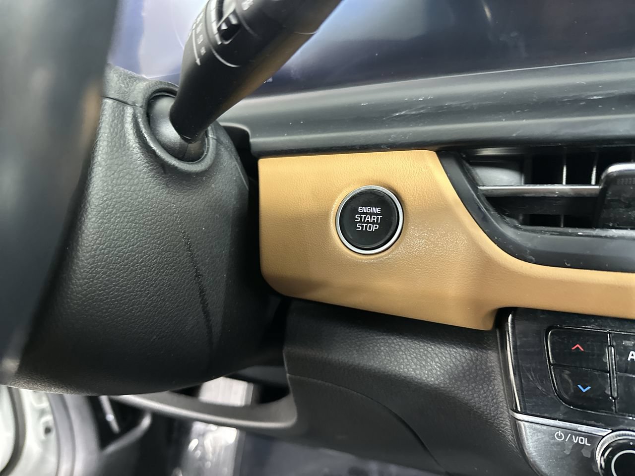 Certified 2024 Kia Seltos EX FWD image 7