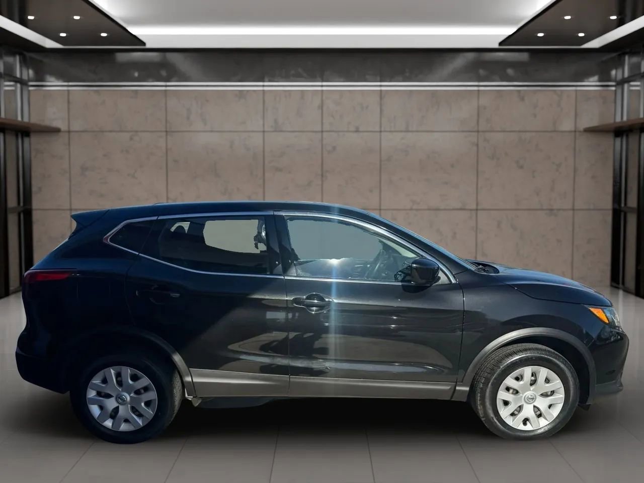 Used 2018 Nissan Rogue Sport S FWD image 7