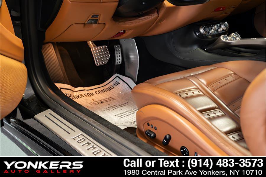 Used 2010 Ferrari California RWD image 49