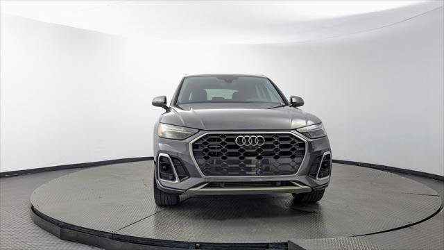 Used 2023 Audi Q5 e Premium Plus w/ Premium Plus Package AWD/4WD image 11