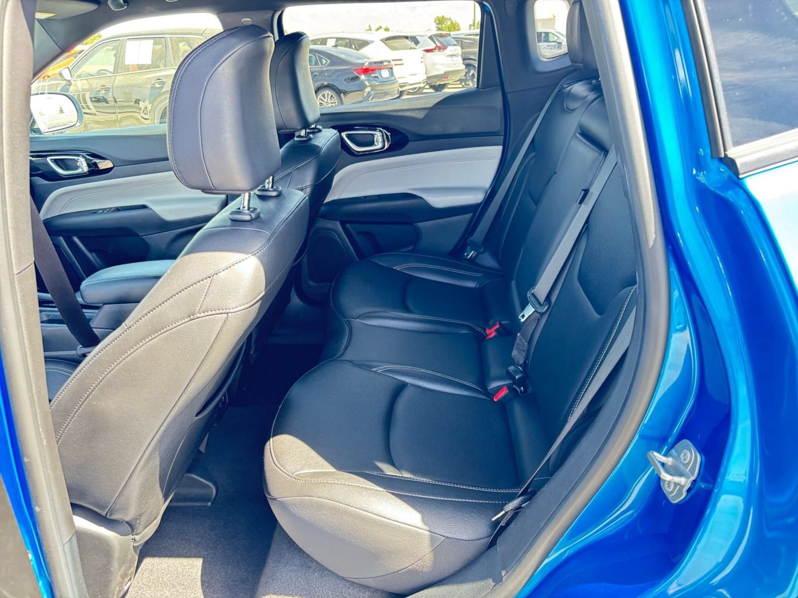 Used 2025 Jeep Compass Limited AWD/4WD image 26