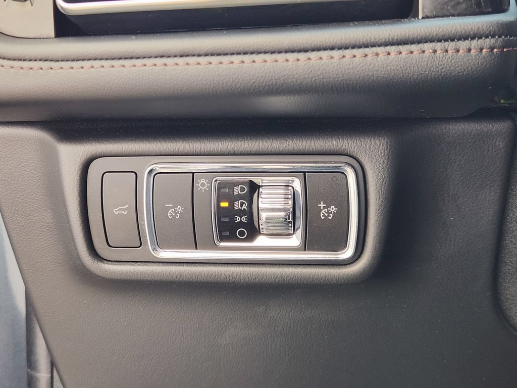 Used 2024 Lincoln Aviator Reserve w/ Equipment Group 201A RWD image 21
