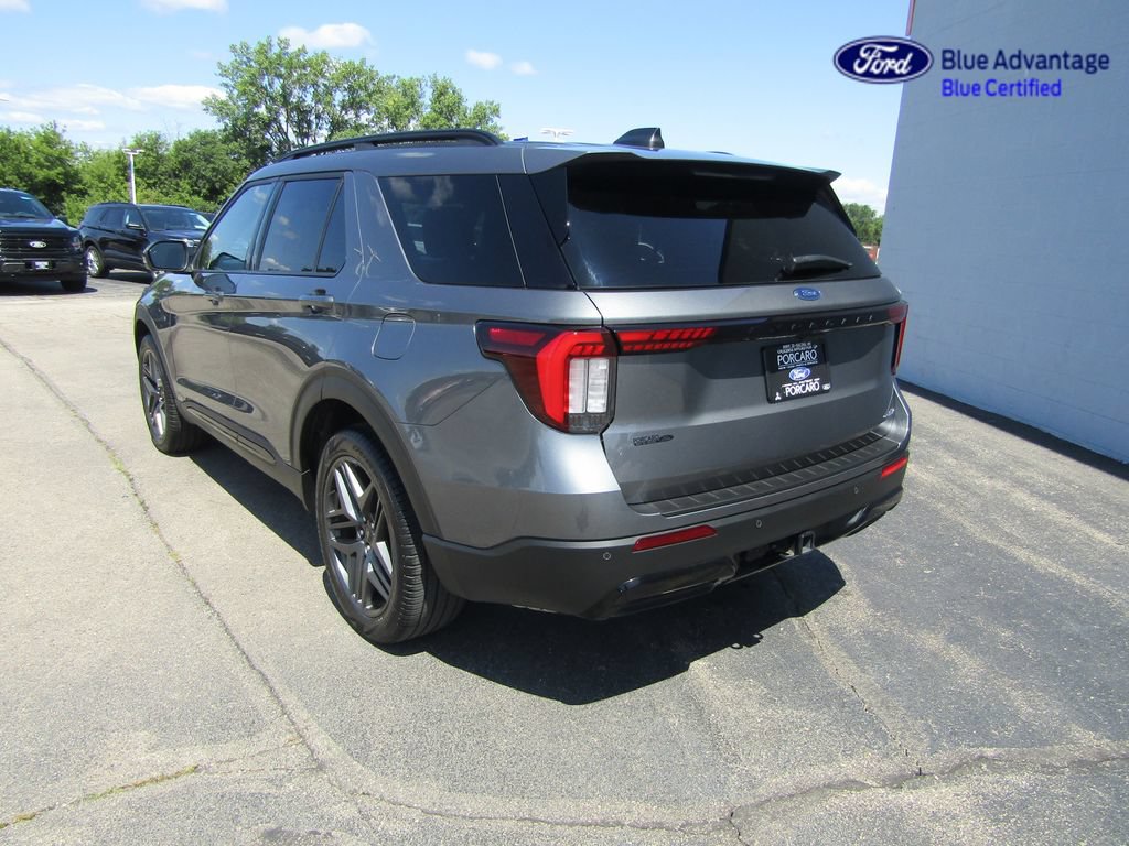 Certified 2025 Ford Explorer ST-Line w/ ST-Line Street Pack AWD/4WD image 8