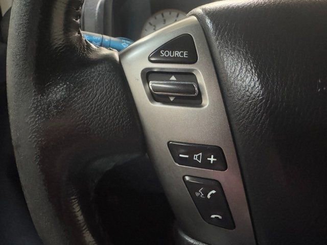 Used 2013 Nissan Titan SV image 21