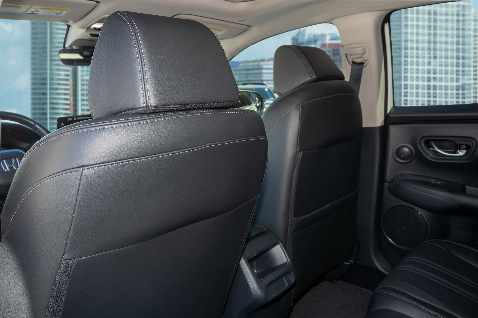 Certified 2025 Honda HR-V EX-L image 19