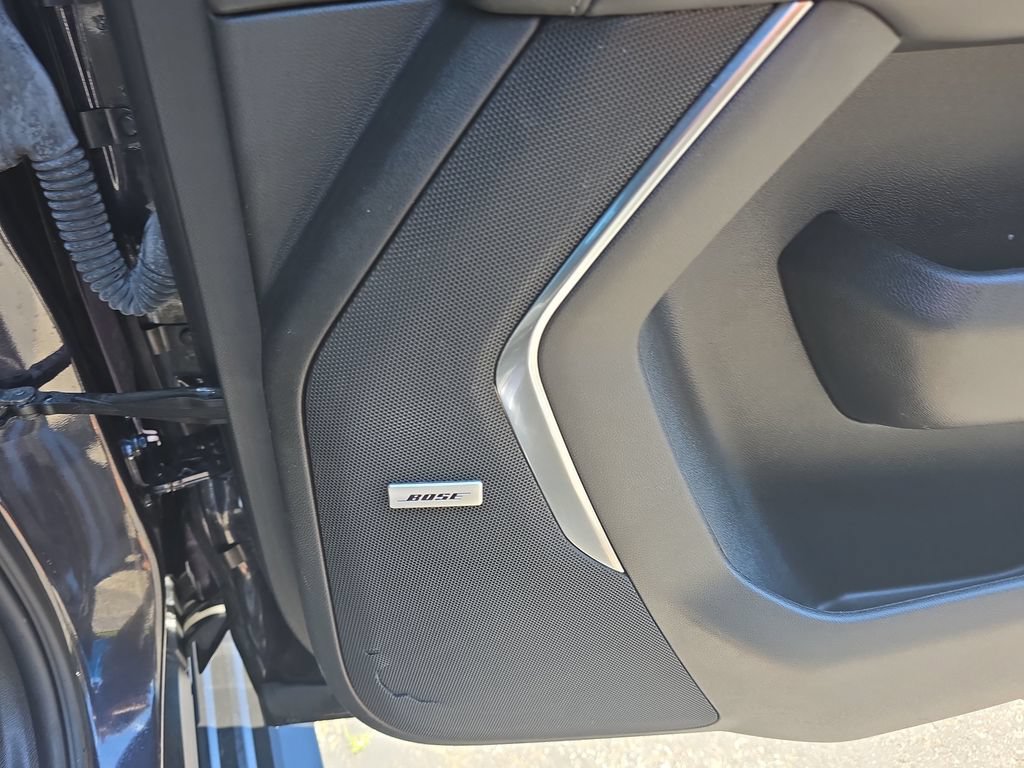 Used 2024 Chevrolet Tahoe LT AWD/4WD image 17
