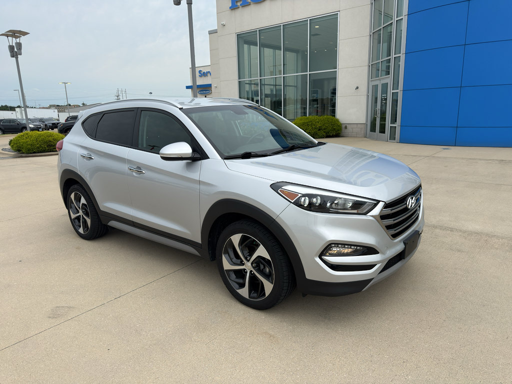 Used 2017 Hyundai Tucson Limited w/ Cargo Package AWD/4WD image 3