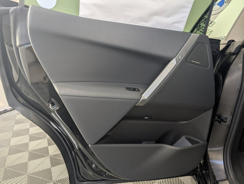 New 2026 BMW iX xDrive60 w/ M Sport Package image 17