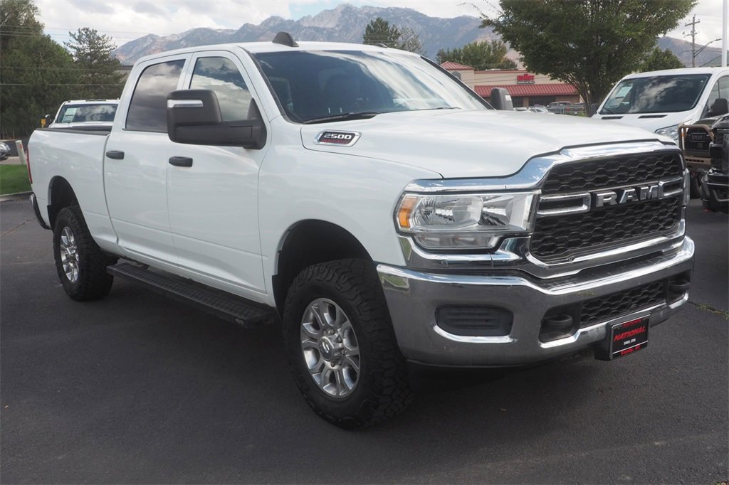 Used 2024 RAM 2500 Tradesman w/ Chrome Appearance Group image 3