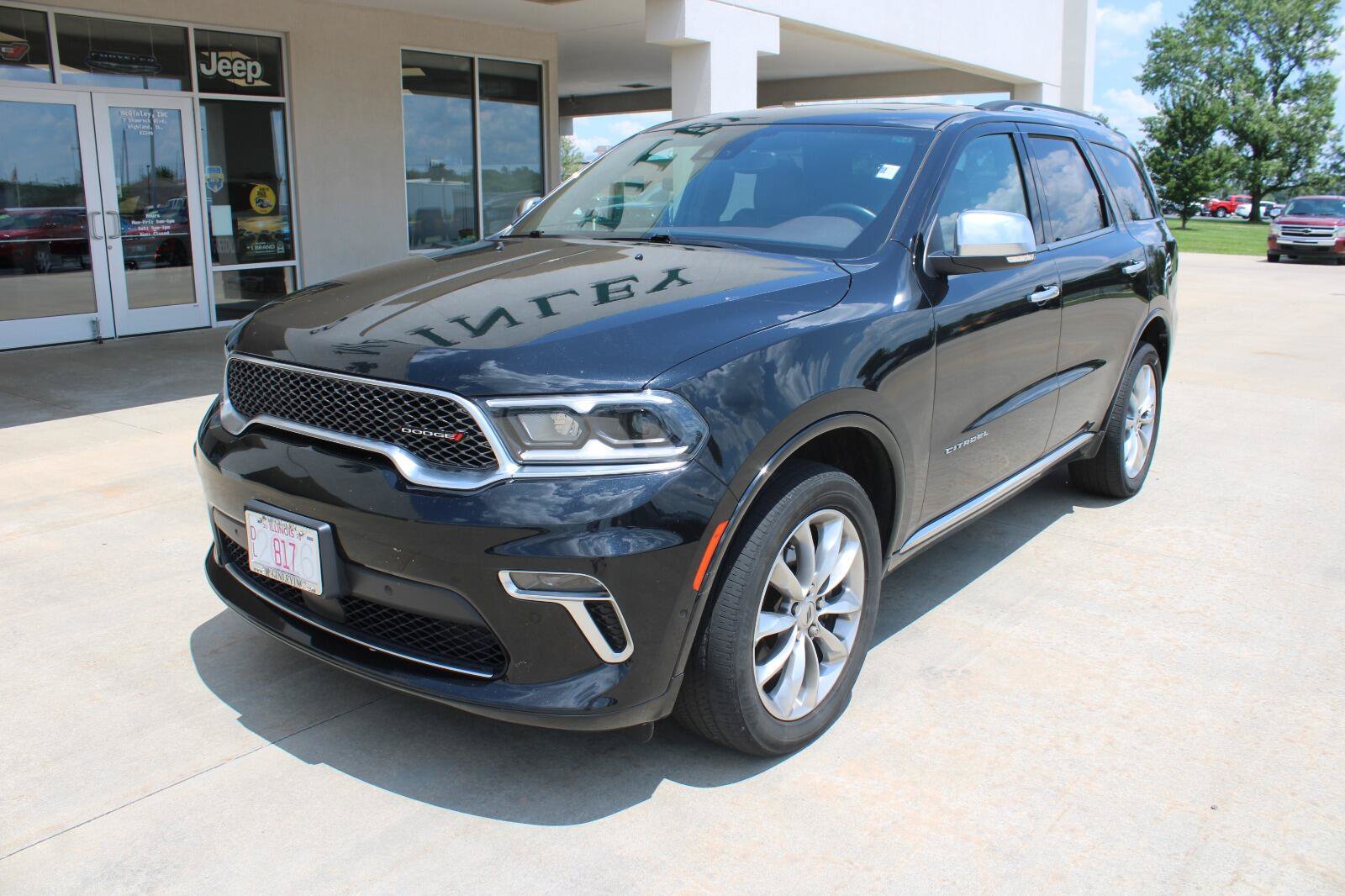 Used 2023 Dodge Durango Citadel AWD/4WD image 2