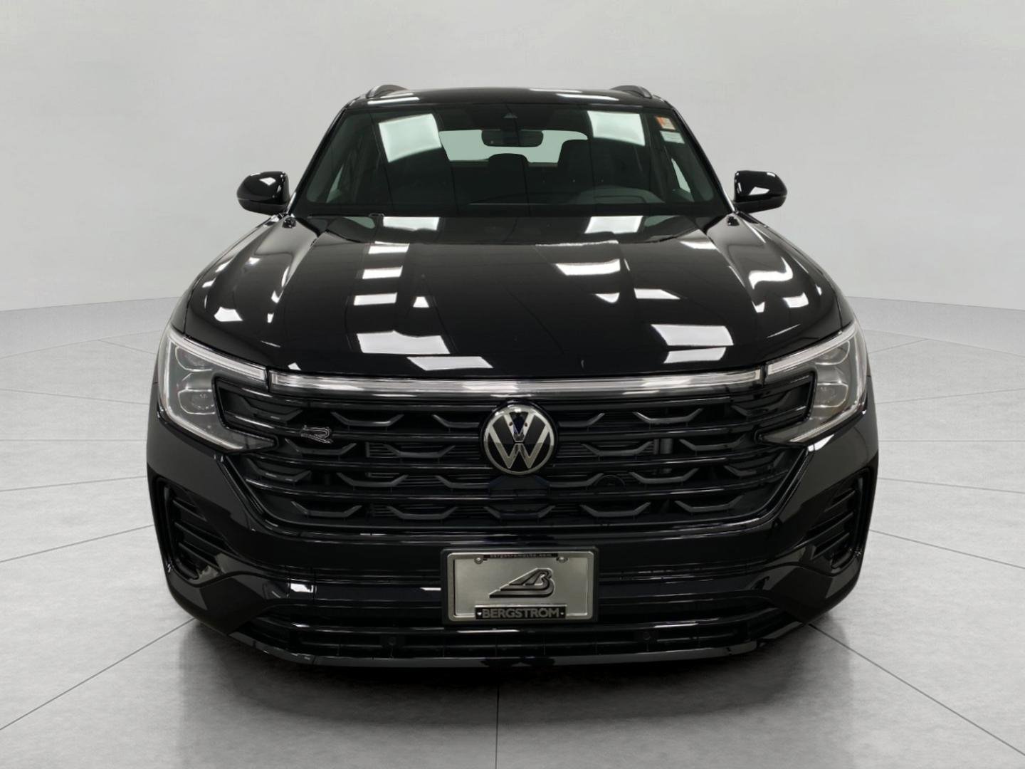 New 2026 Volkswagen Atlas Cross Sport SEL R-Line image 11