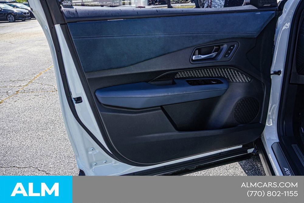 Used 2023 Nissan Ariya image 49