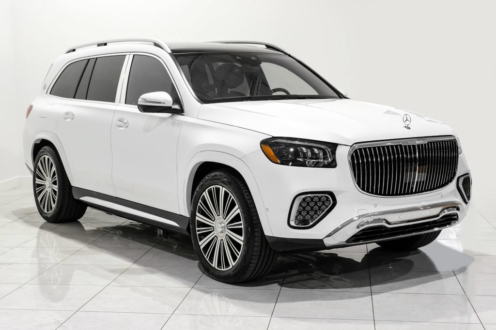 Used 2026 Mercedes-Benz Maybach GLS 600 4MATIC image 3