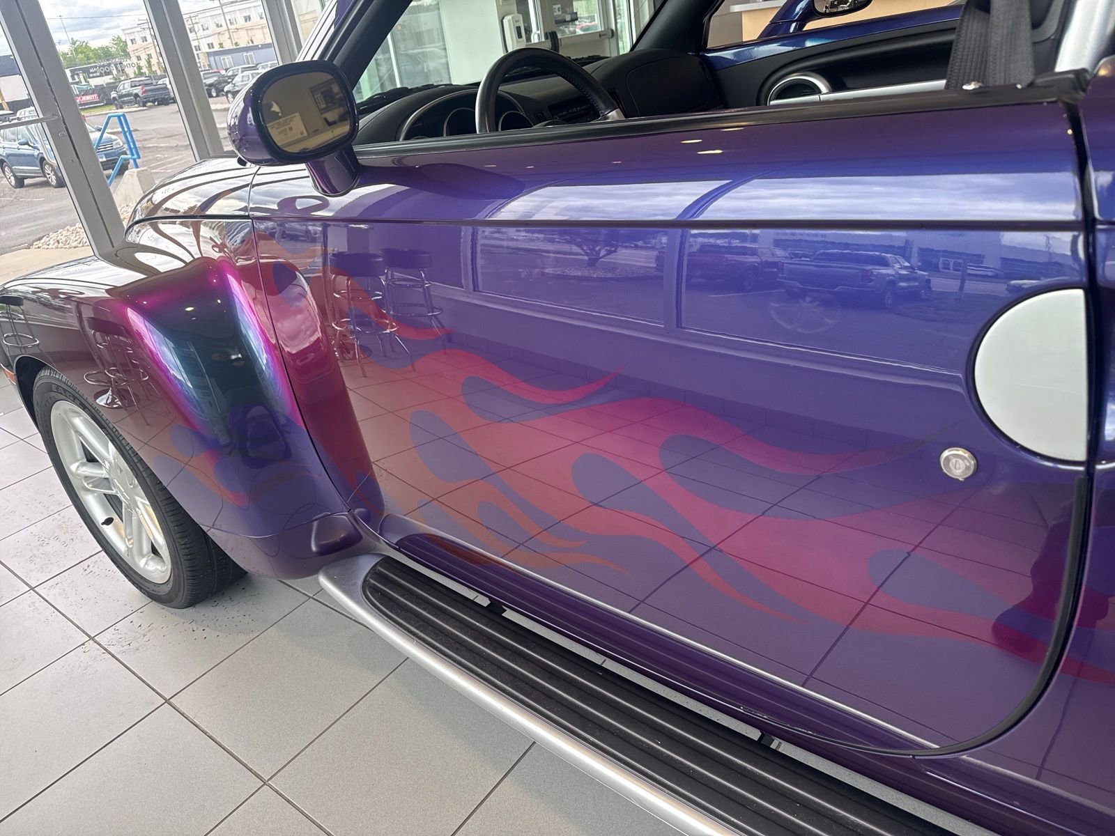 Used 2004 Chevrolet SSR w/ Preferred Equipment Group RWD image 39