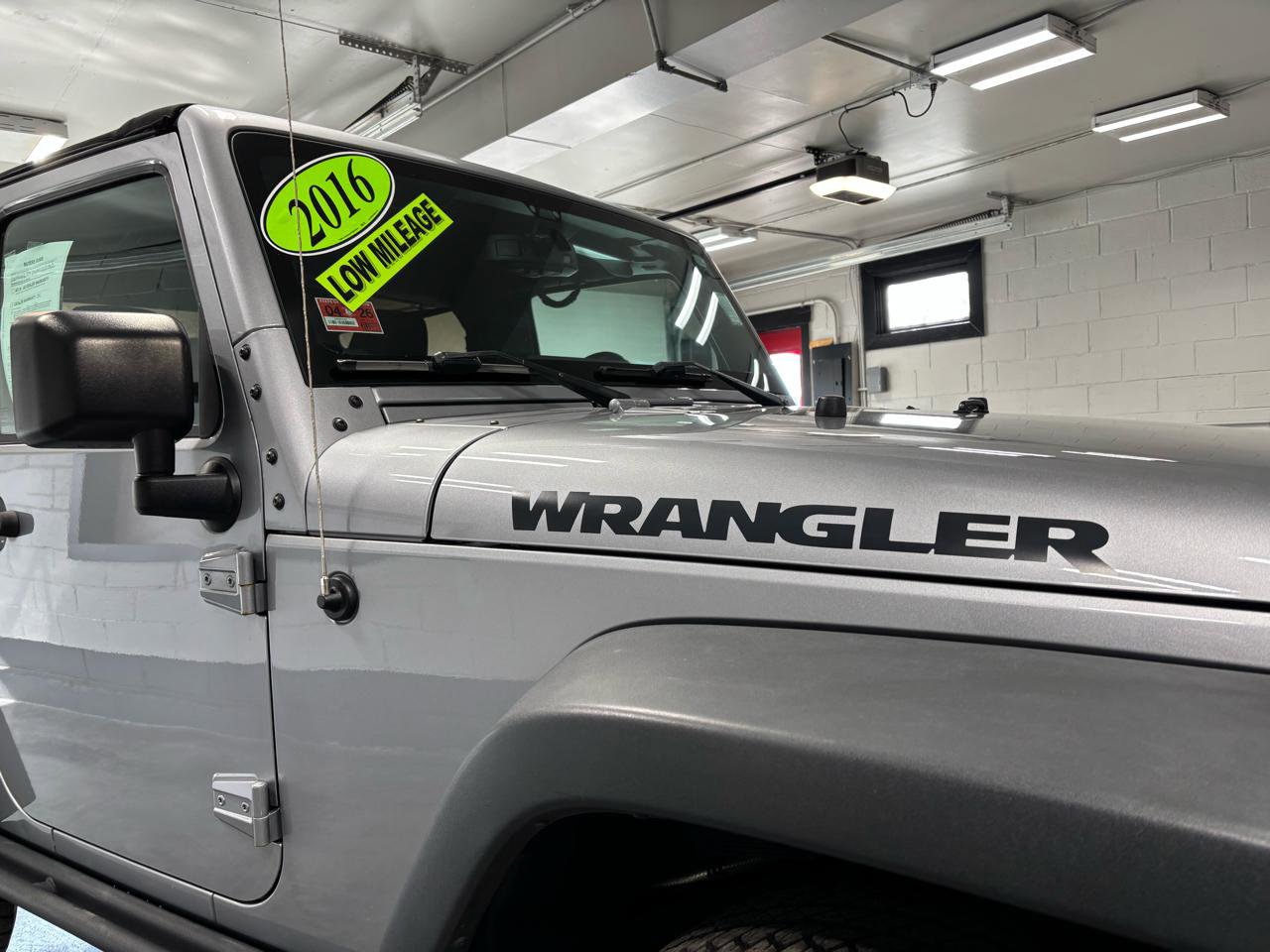 Used 2016 Jeep Wrangler Sport image 11