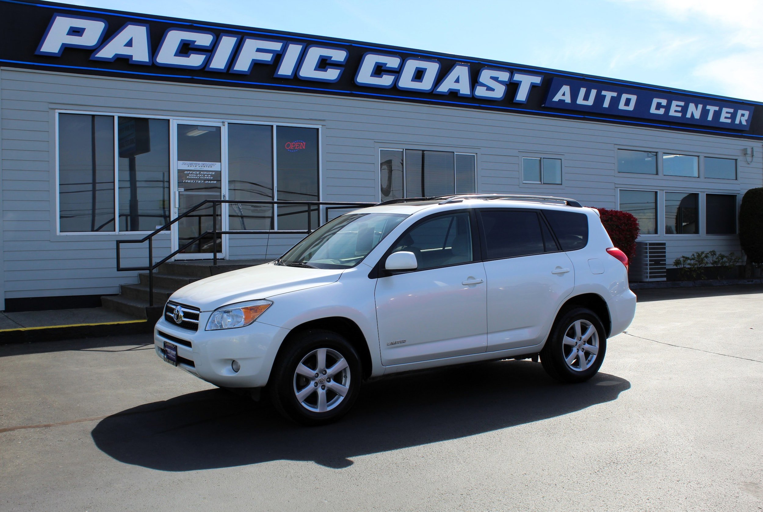 Used 2007 Toyota RAV4 Limited image 1