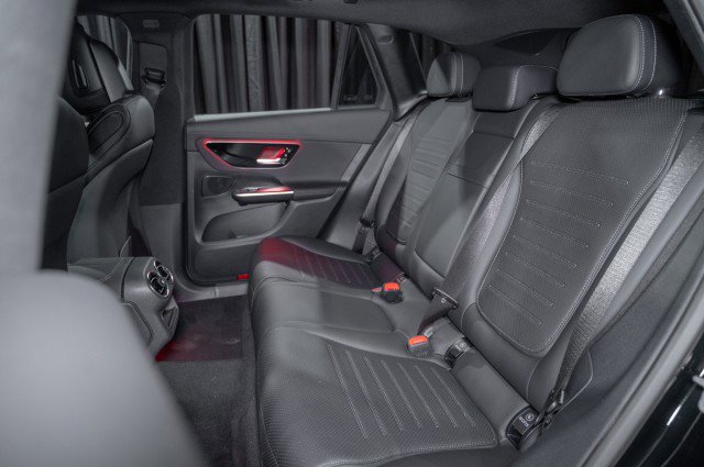 Certified 2026 Mercedes-Benz GLC 350e 4MATIC image 11