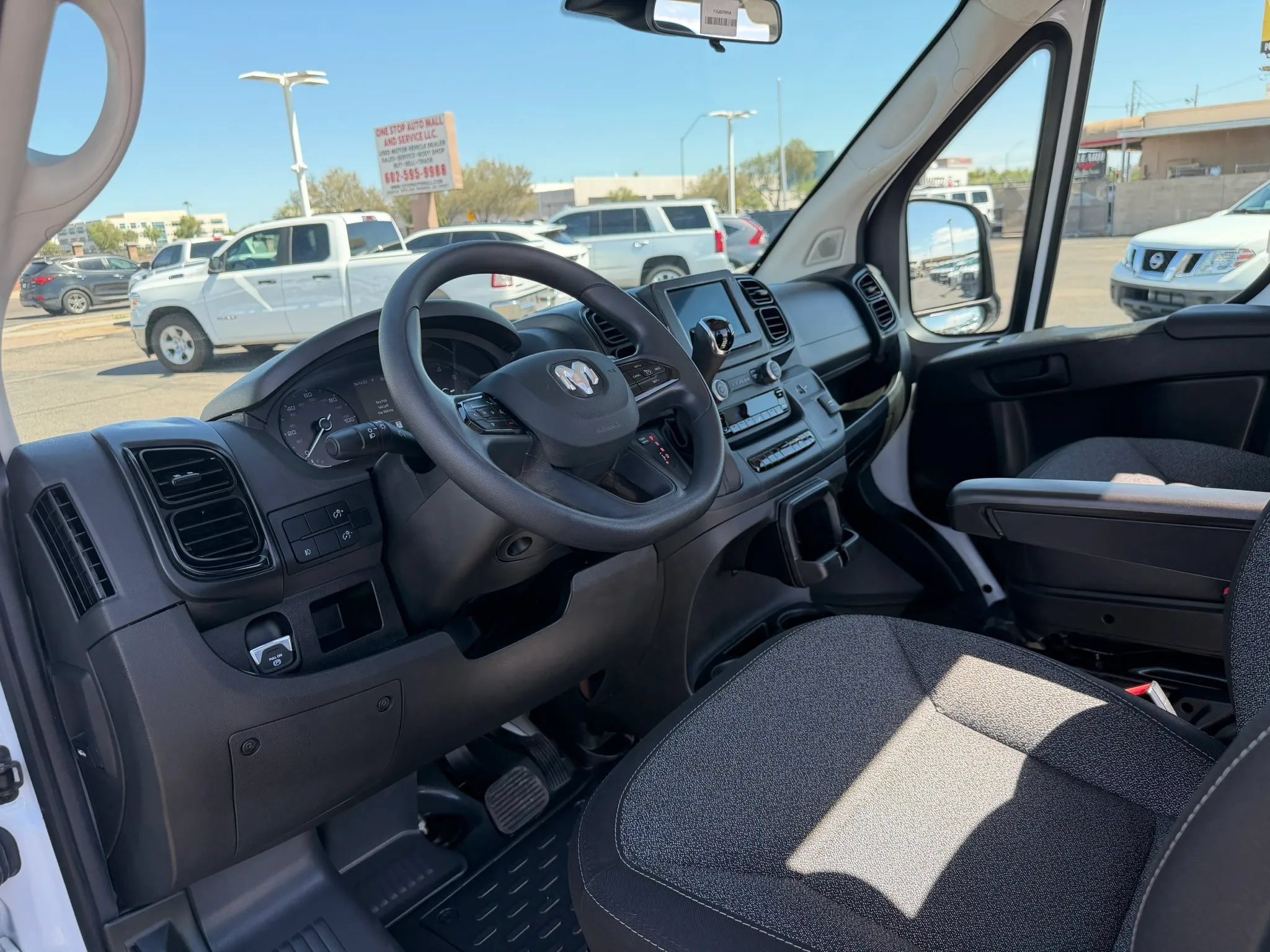 Used 2023 RAM ProMaster 3500 w/ Premium Appearance Group FWD image 14