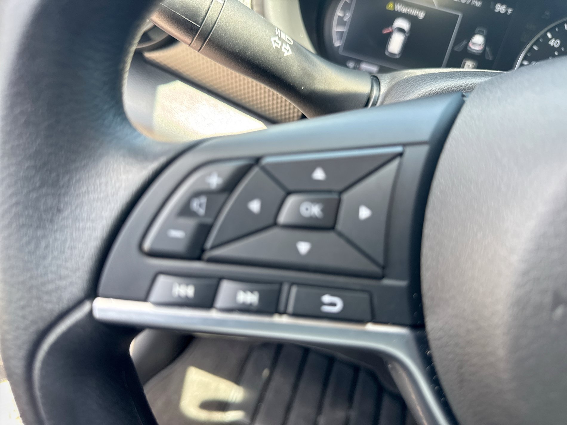 Used 2024 Nissan Kicks SV FWD image 23