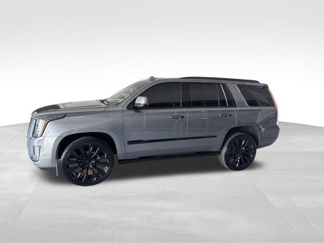 Used 2018 Cadillac Escalade Premium Luxury AWD/4WD image 4