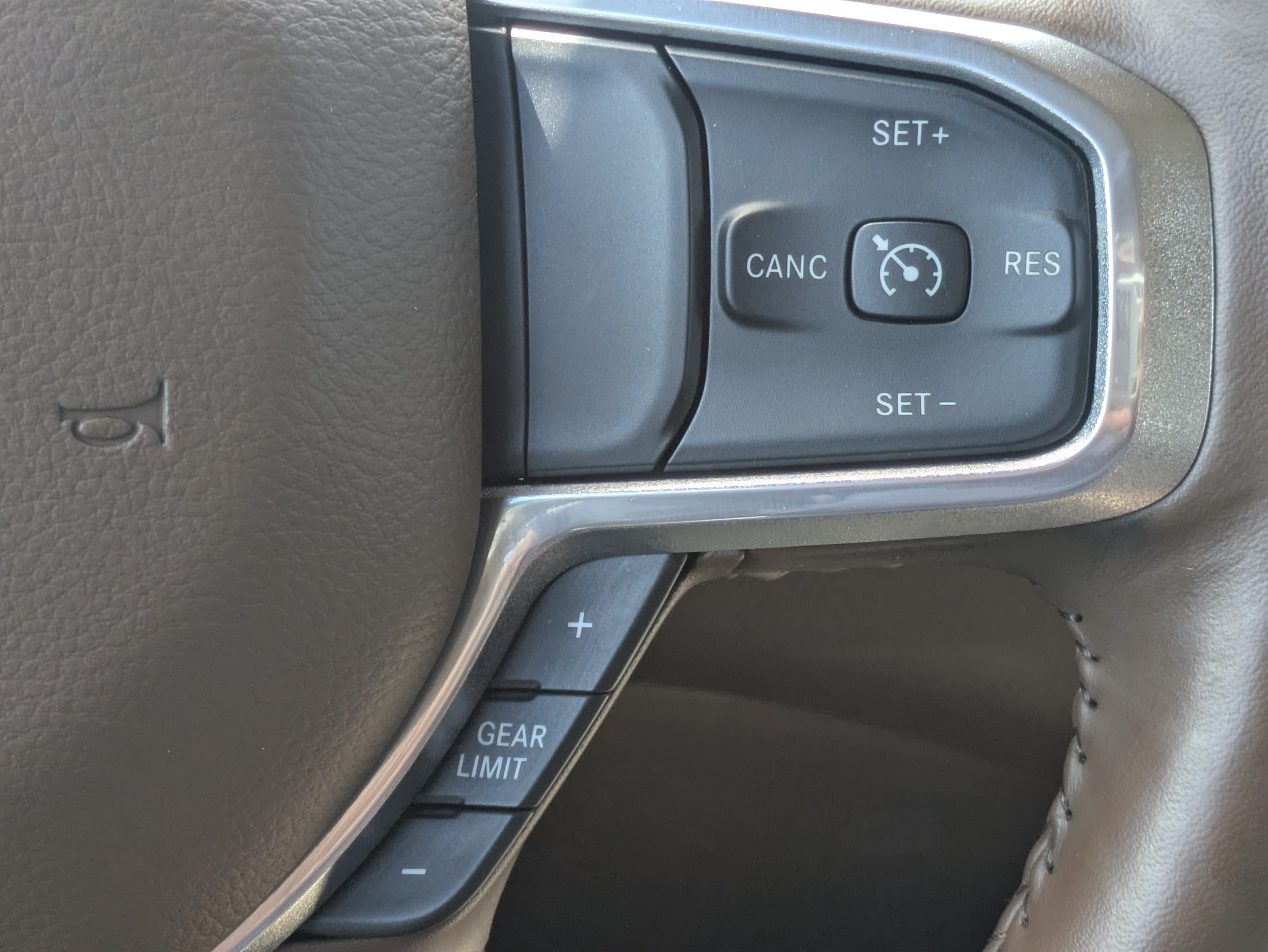 Used 2021 RAM 1500 Laramie RWD image 24