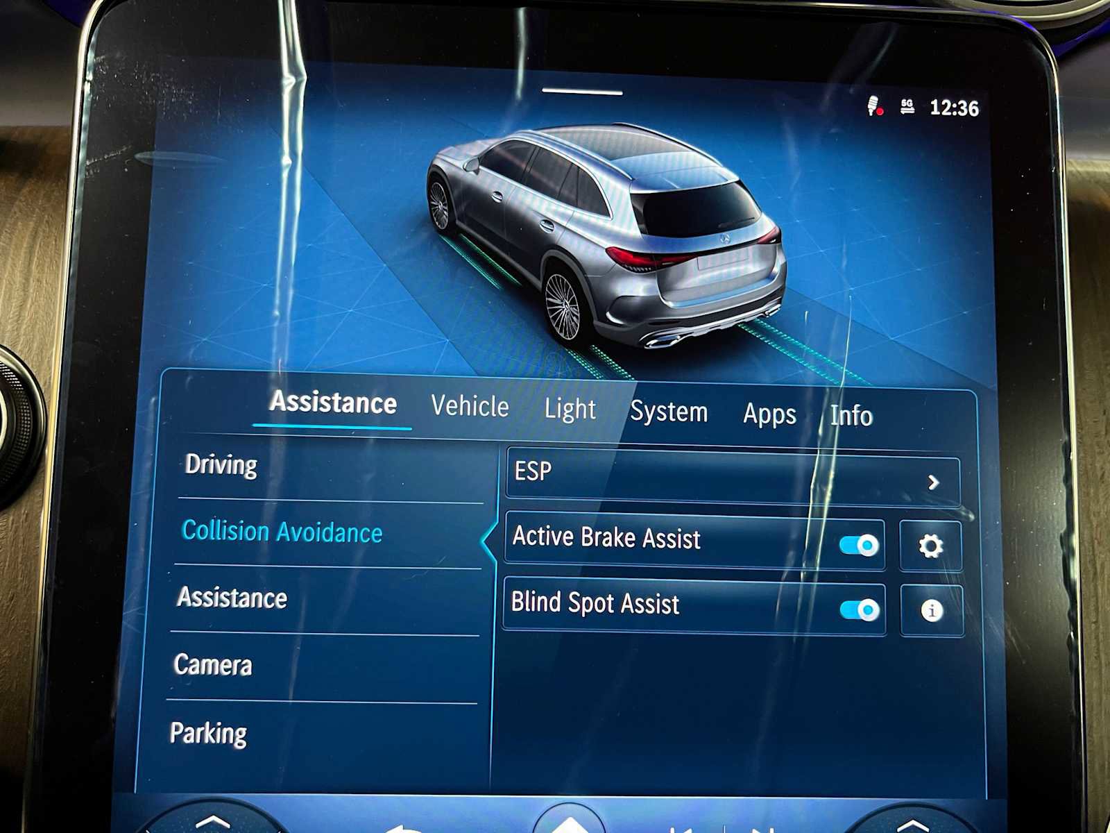 New 2025 Mercedes-Benz GLC 300 4MATIC image 32