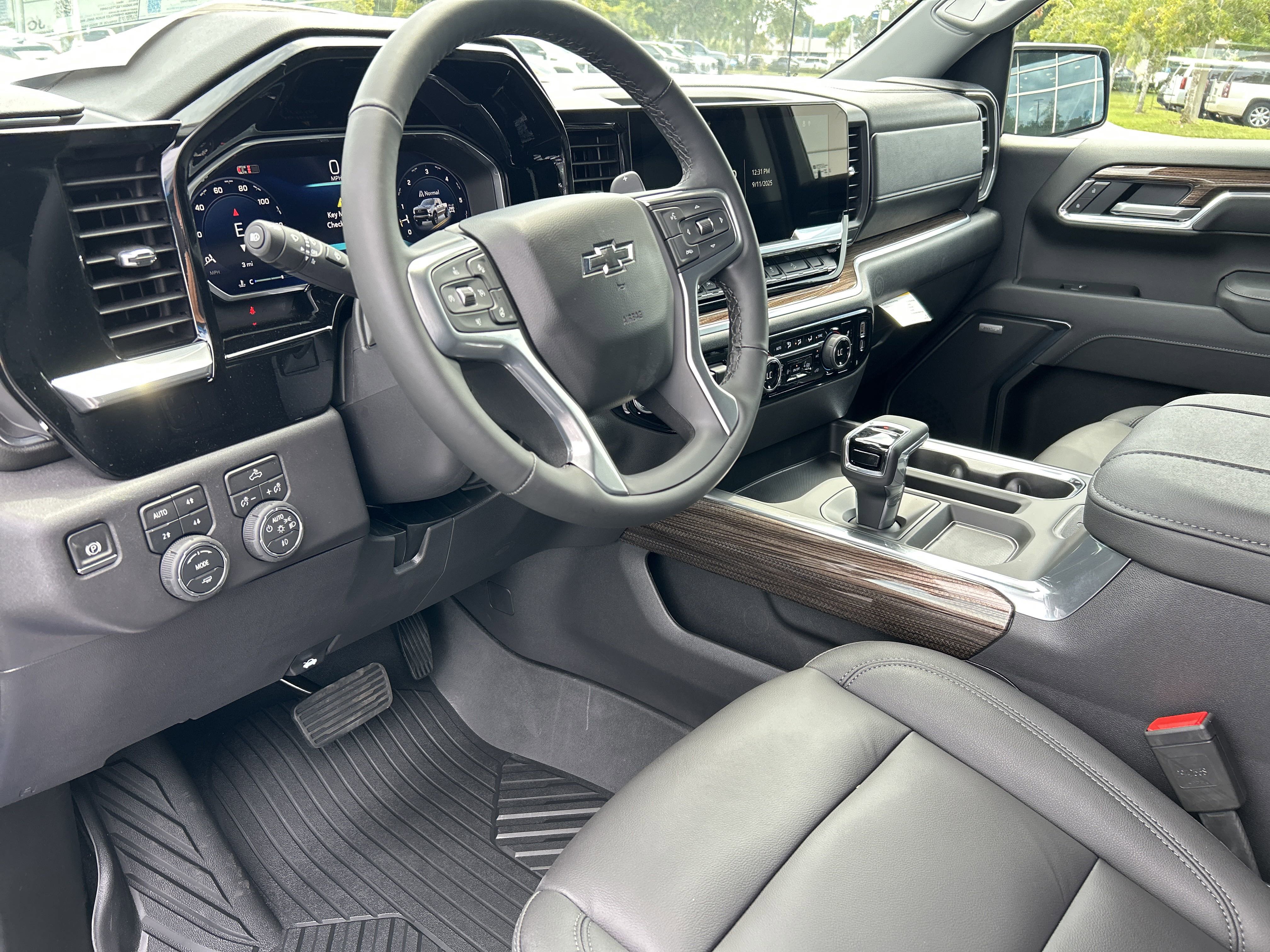 New 2026 Chevrolet Silverado 1500 LT Trail Boss w/ Convenience Package II image 23