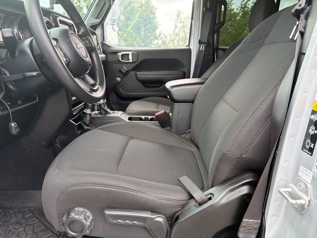 Used 2022 Jeep Wrangler Unlimited Sport image 9