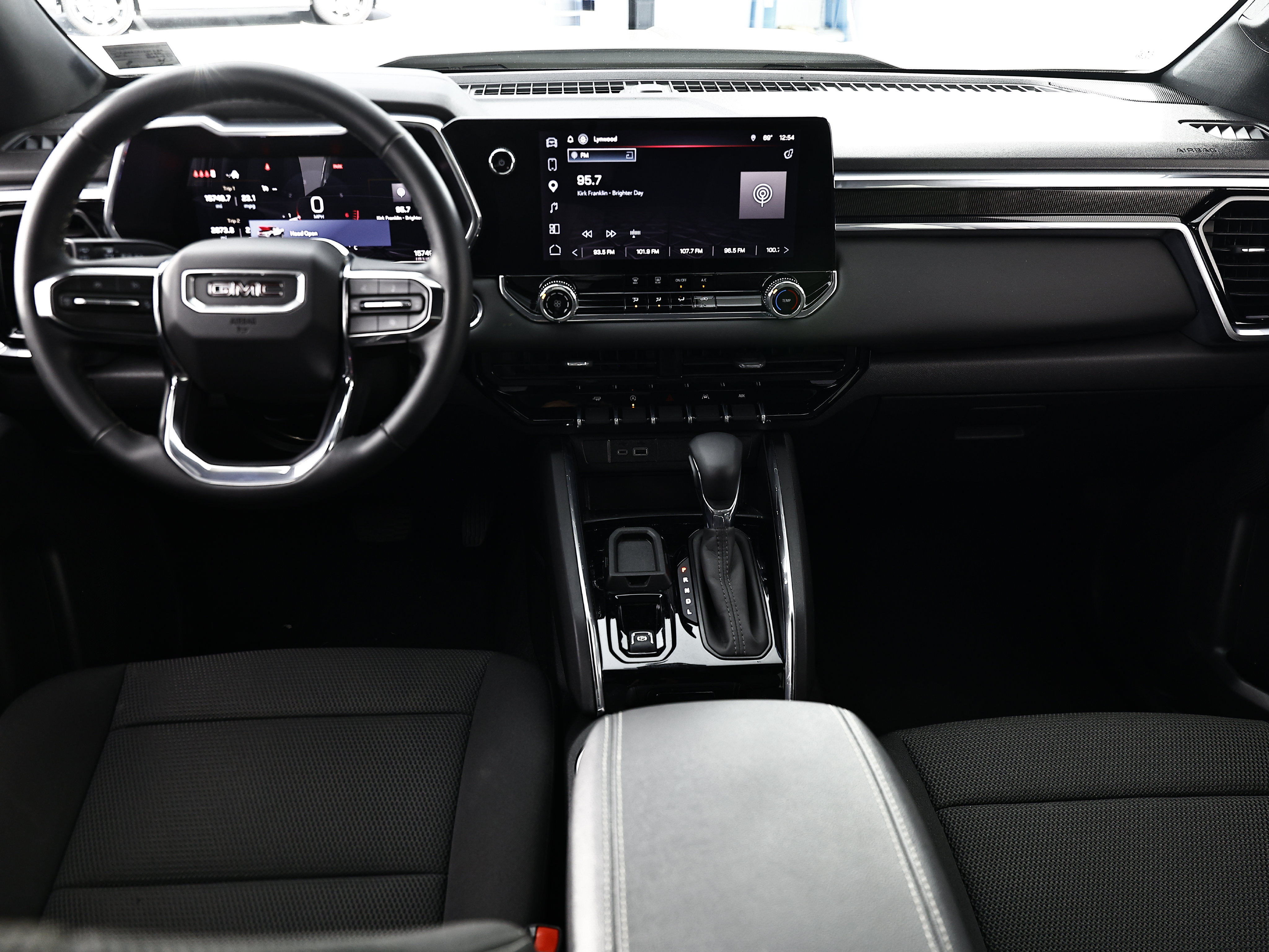 Used 2026 GMC Canyon Elevation RWD image 26