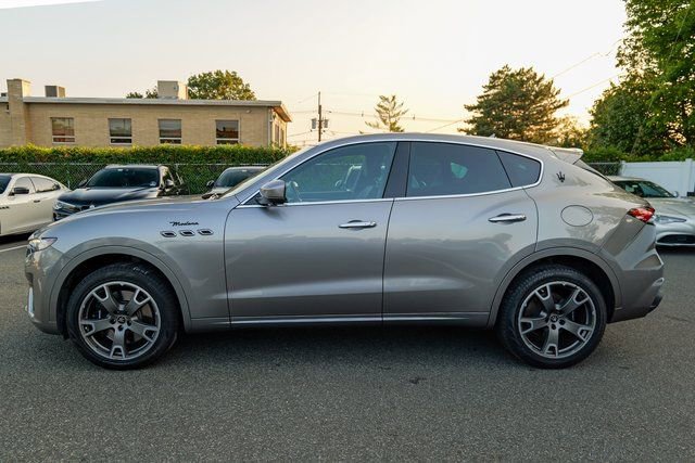 Used 2022 Maserati Levante Modena image 4