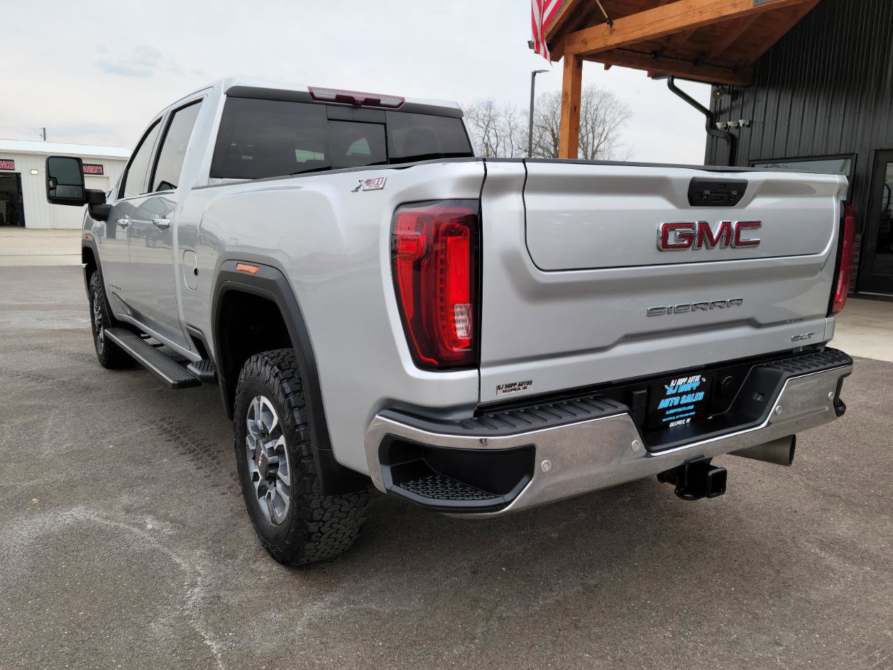 Used 2021 GMC Sierra 3500 SLT w/ SLT Preferred Package image 6