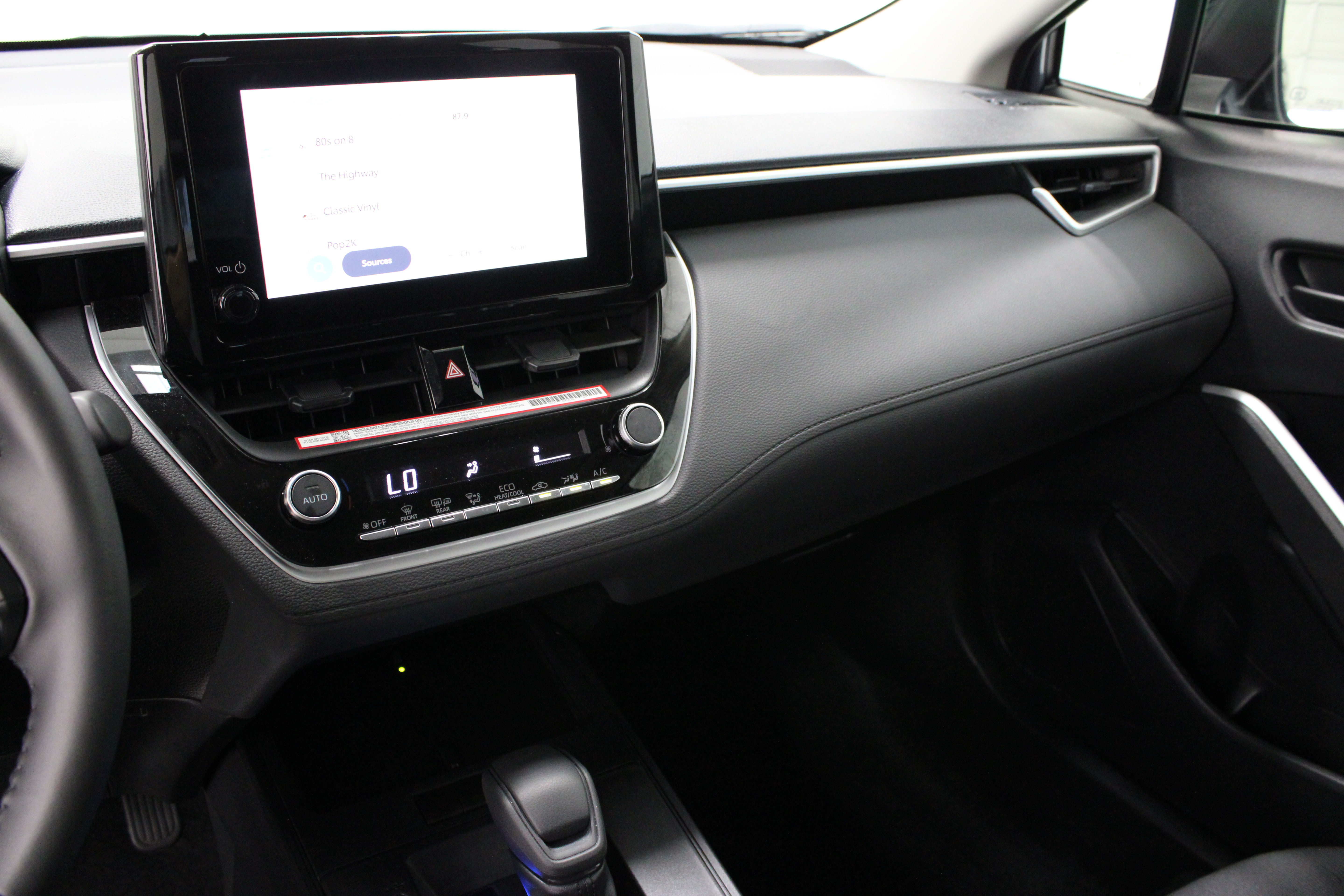 Certified 2026 Toyota Corolla Cross LE FWD image 15
