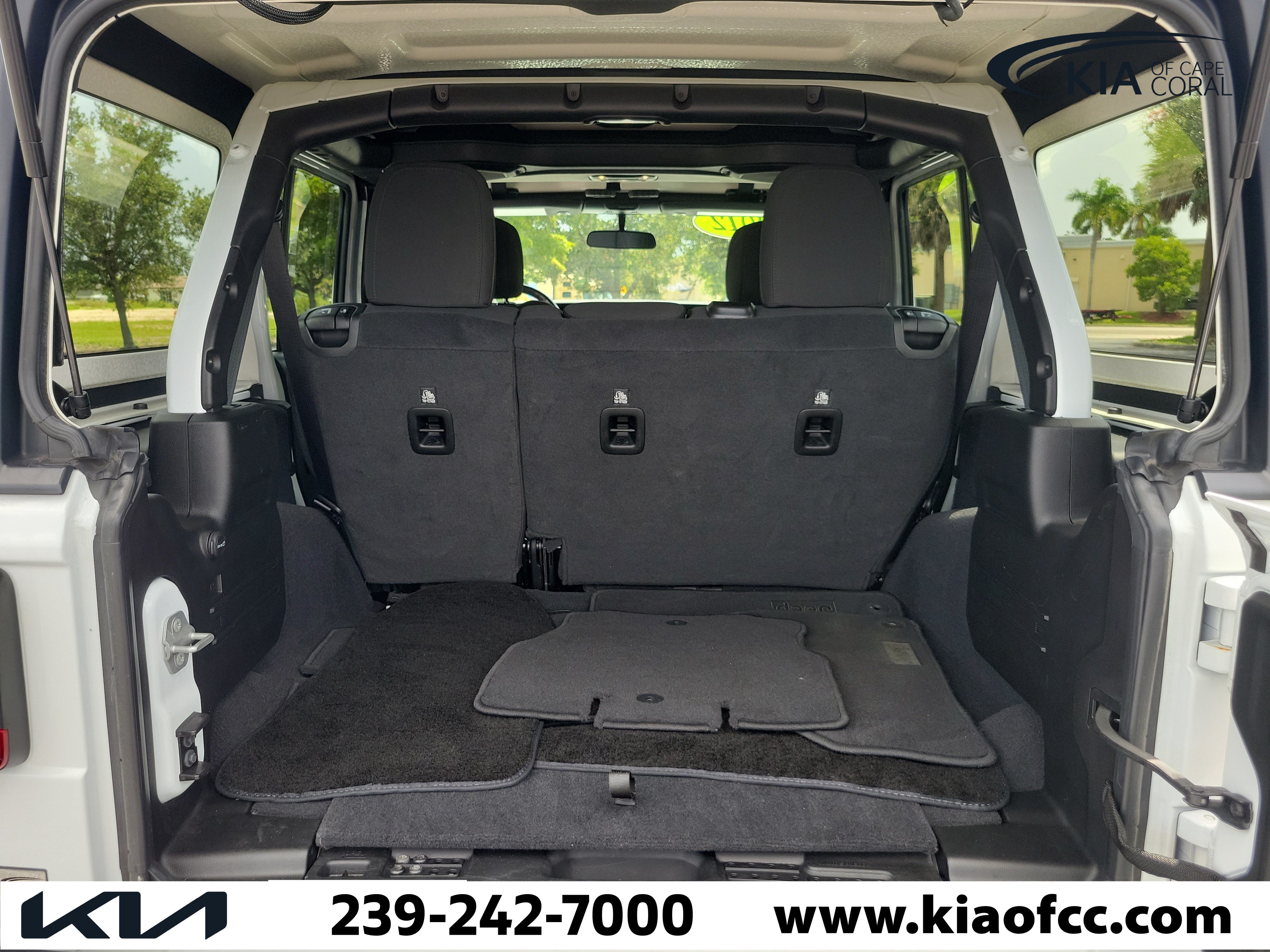 Used 2021 Jeep Wrangler Unlimited Sport AWD/4WD image 11