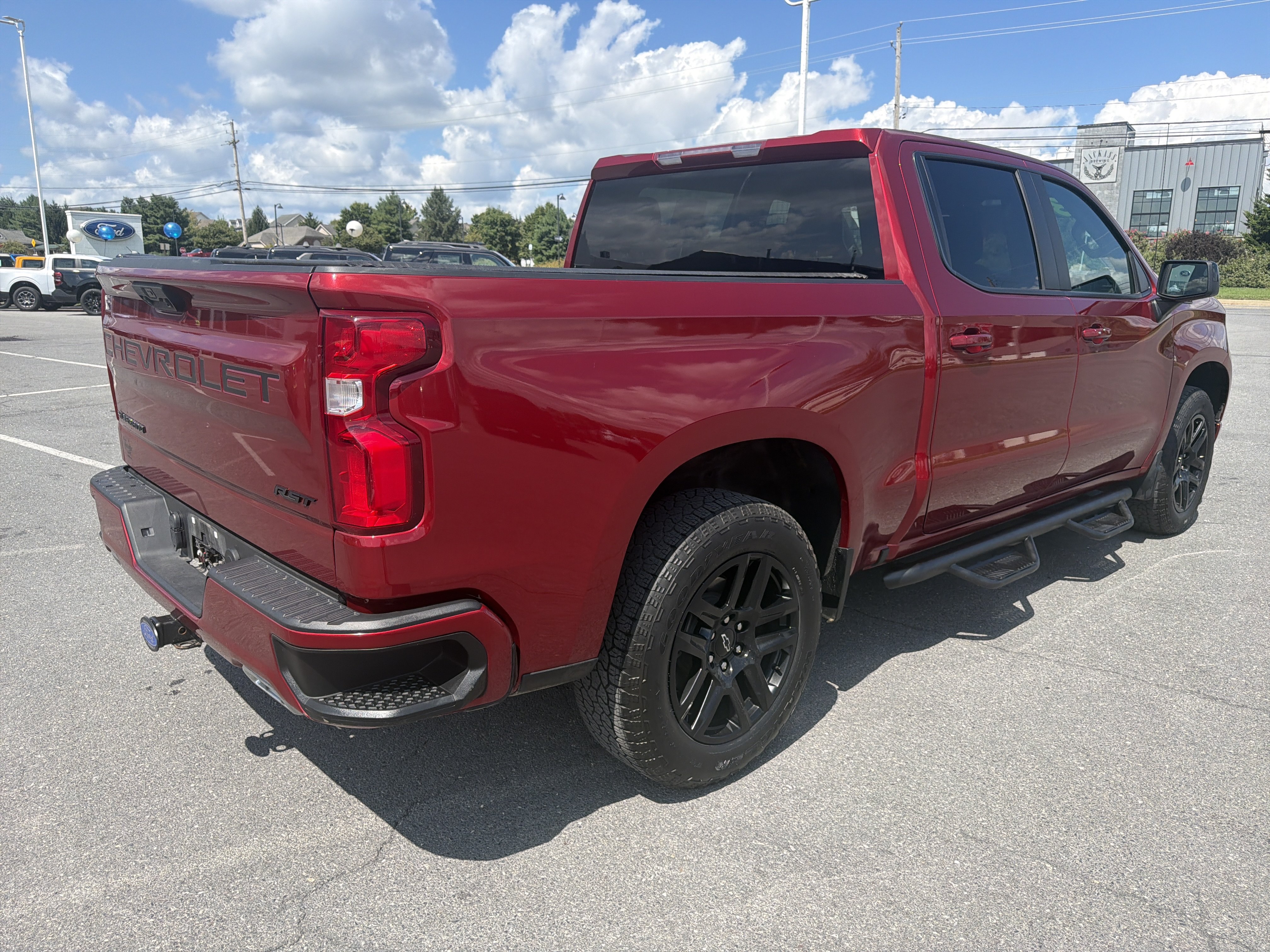 Used 2023 Chevrolet Silverado 1500 RST AWD/4WD image 3