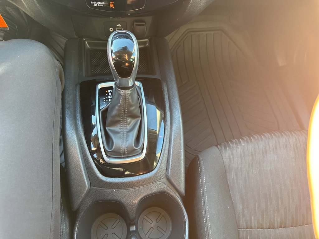 Used 2019 Nissan Rogue S image 16