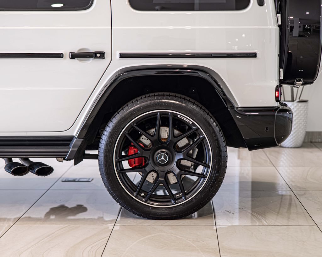 Used 2025 Mercedes-Benz G 63 AMG 4MATIC image 7