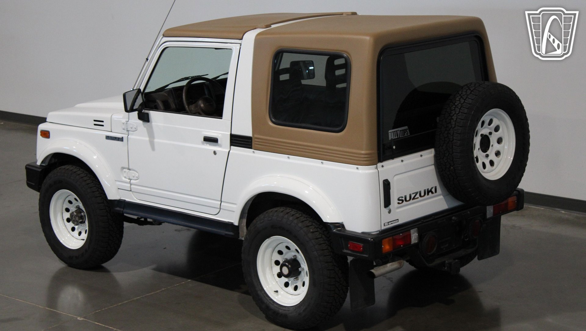 Used 1988 Suzuki Samurai 4WD Soft Top image 11