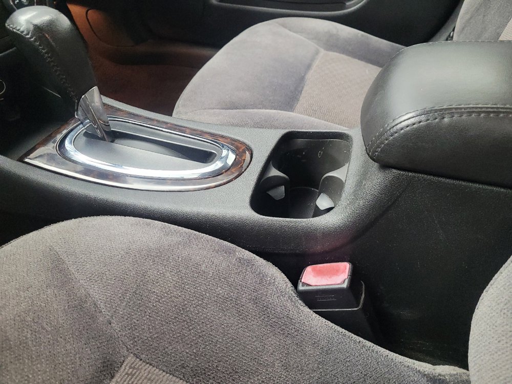 Used 2014 Chevrolet Impala LT w/ LT Sunroof Package FWD image 26