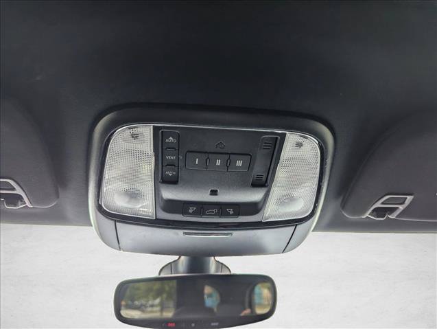 Used 2021 Dodge Durango R/T w/ Blacktop Package RWD image 21