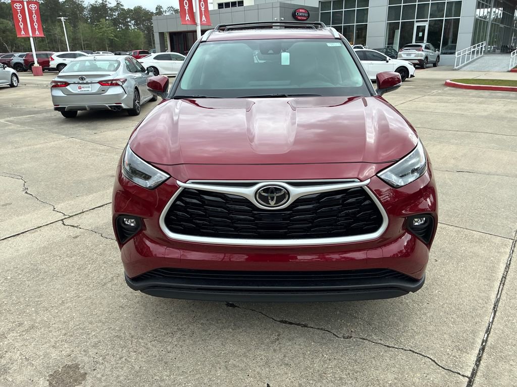 New 2026 Toyota Highlander XLE image 10