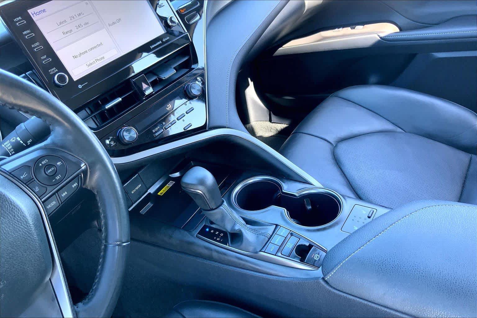 Used 2024 Toyota Camry XSE FWD image 16