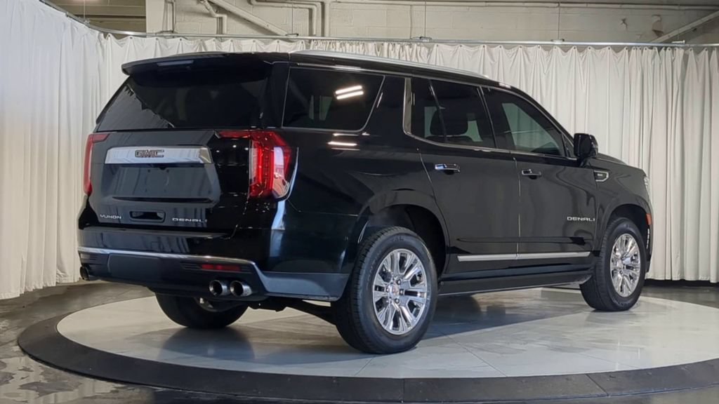 Used 2023 GMC Yukon Denali AWD/4WD image 10