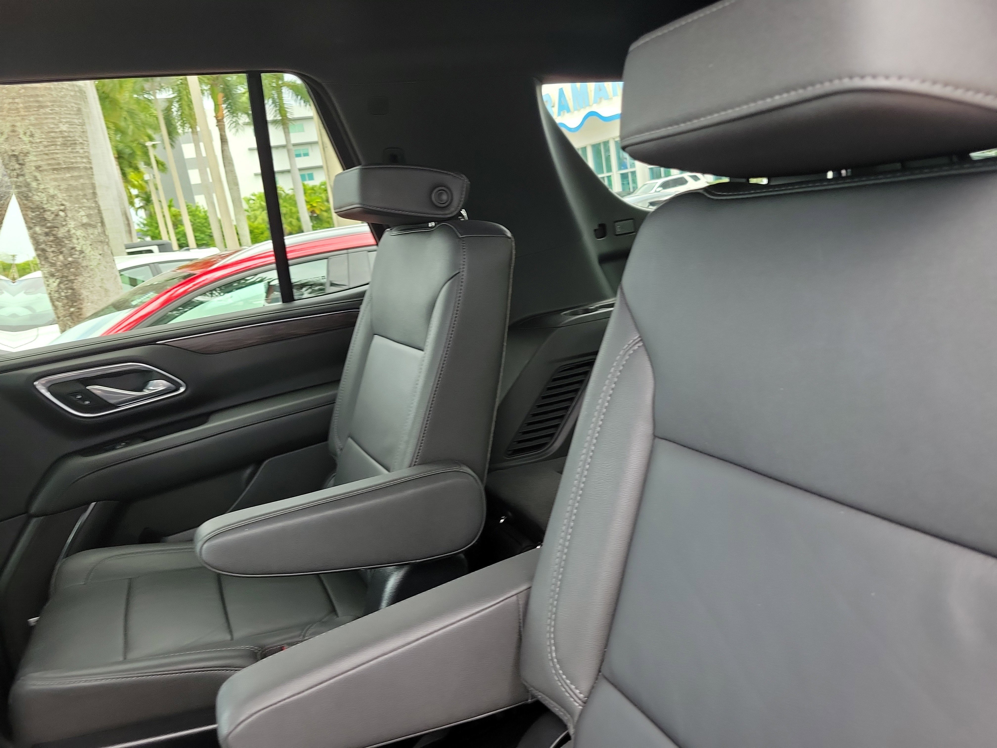 Used 2024 Chevrolet Tahoe LT RWD image 10
