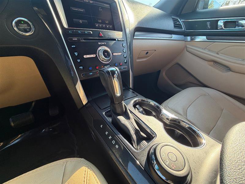 Used 2016 Ford Explorer Limited w/ Equipment Group 301A AWD/4WD image 15