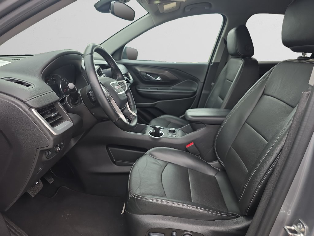 Used 2024 GMC Terrain SLT AWD/4WD image 10