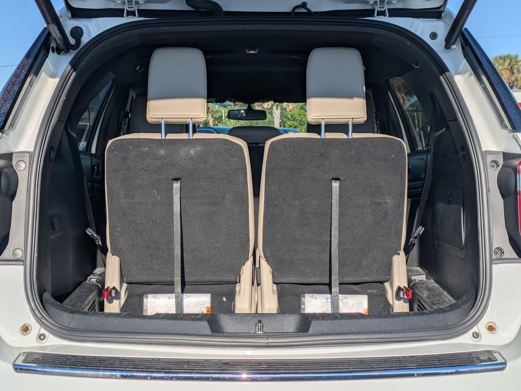 Used 2018 Ford Explorer XLT w/ Equipment Group 202A image 13